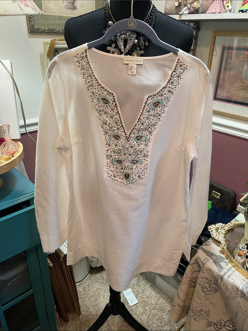 Adrienne Vittadini White Embellished V-Neck Tunic with Teal Embroidered Accents